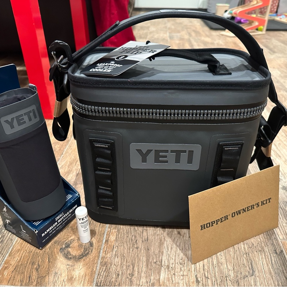 NWT defects - Yeti Hopper Flip 8 Bundle…Cooler+Sm Rambler Sling+Bottle opener.